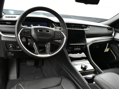 2025 Jeep Grand Cherokee GRAND CHEROKEE L LIMITED 4X2