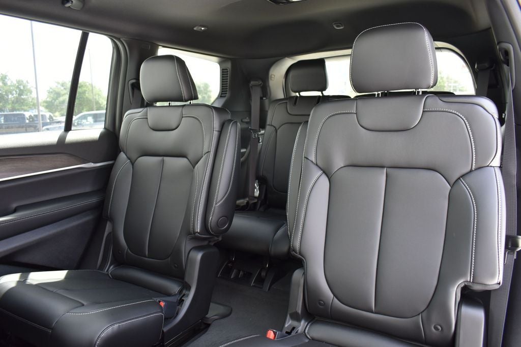 2026 Jeep Grand Cherokee GRAND CHEROKEE L LIMITED 4X2