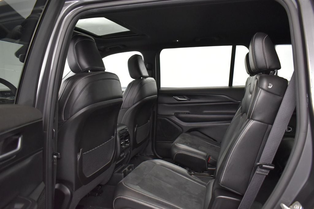 2024 Jeep Grand Cherokee L Altitude X 4x4