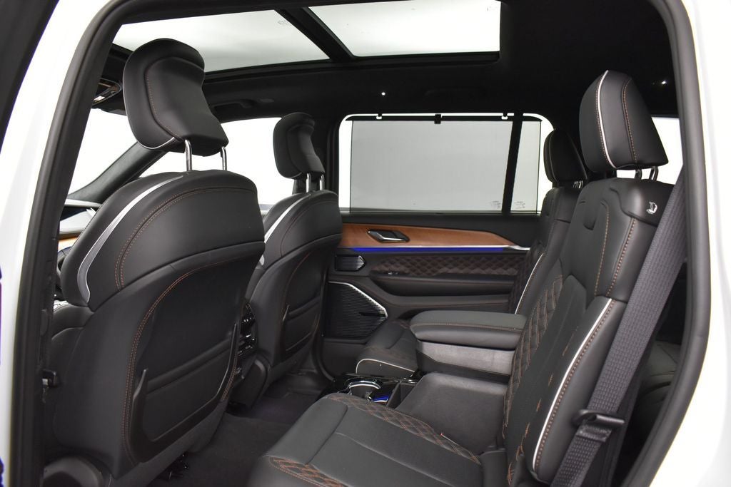 2025 Jeep Grand Cherokee L Summit Reserve 4x4