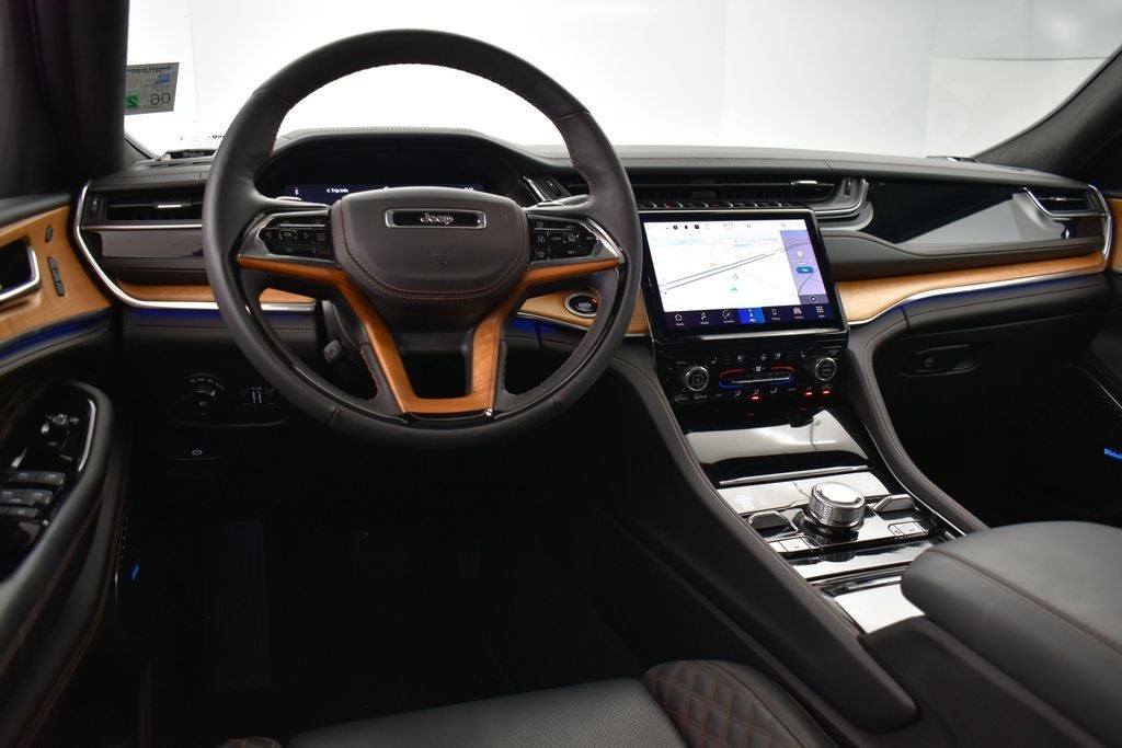 2025 Jeep Grand Cherokee L Summit Reserve 4x4