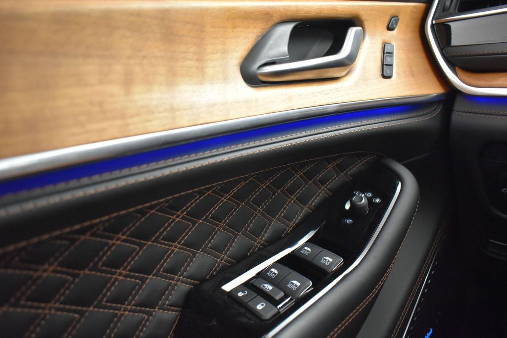 2025 Jeep Grand Cherokee L Summit Reserve 4x4