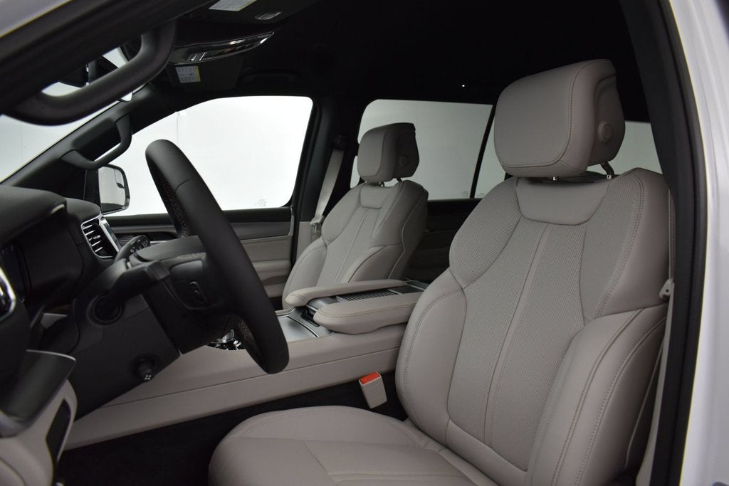 2027 Jeep Grand Wagoneer GRAND WAGONEER 4X2