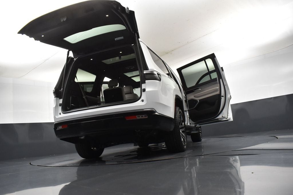 2026 Jeep Grand Wagoneer Base