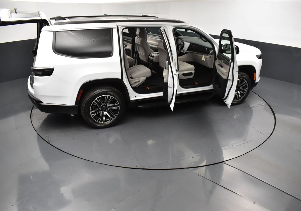 2026 Jeep Grand Wagoneer Base