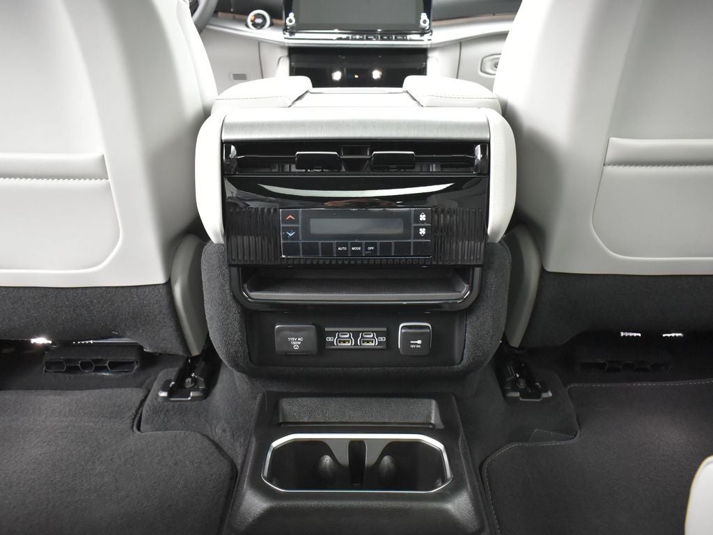 2026 Jeep Grand Wagoneer Base