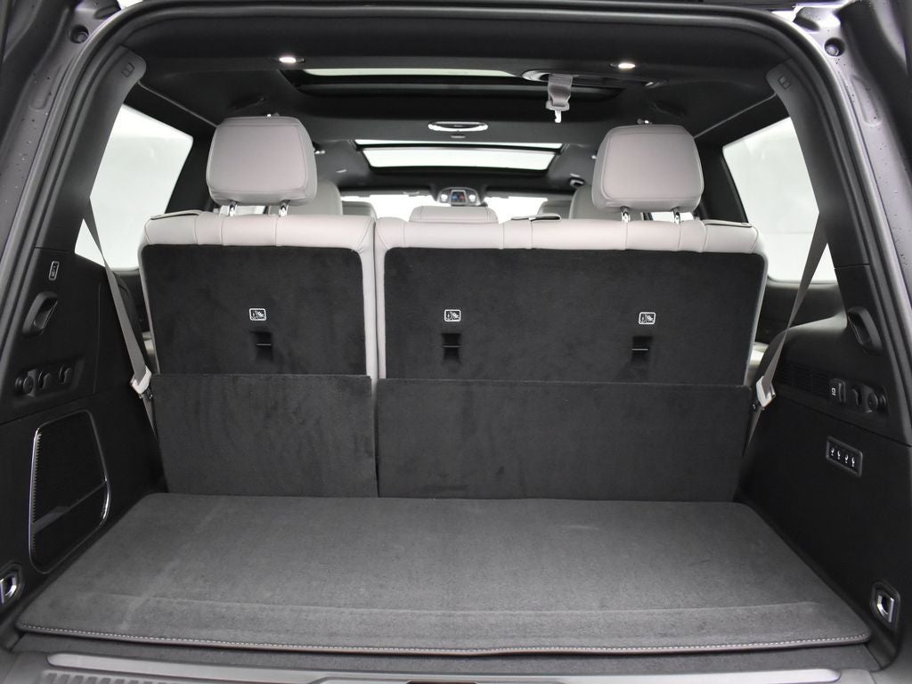 2026 Jeep Grand Wagoneer Base