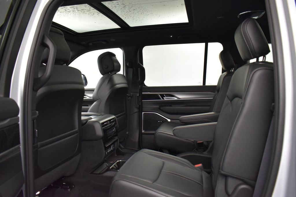 2026 Jeep Grand Wagoneer GRAND WAGONEER 4X2