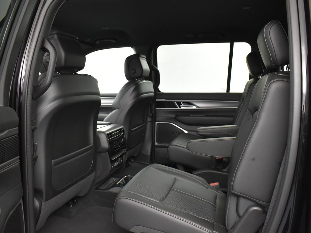 2026 Jeep Grand Wagoneer GRAND WAGONEER 4X2