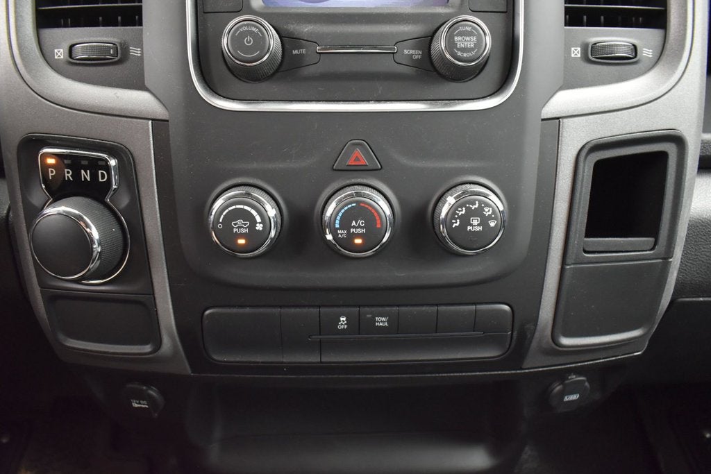 2021 RAM 1500 Classic Tradesman Quad Cab 4x2 6'4' Box