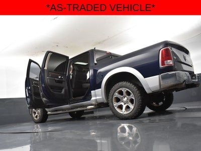 2017 RAM 1500 Laramie Crew Cab 4x4 5'7' Box