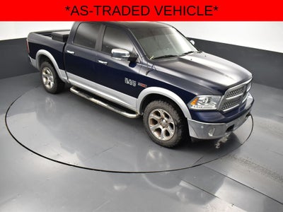 2017 RAM 1500 Laramie Crew Cab 4x4 5'7' Box