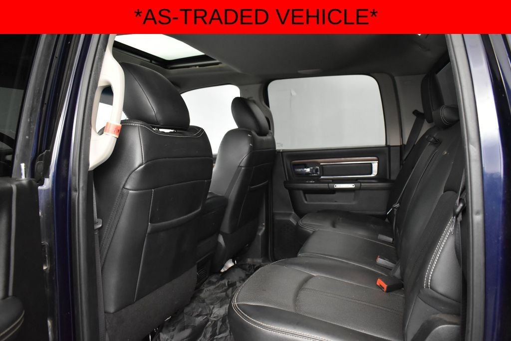 2017 RAM 1500 Laramie Crew Cab 4x4 5'7' Box