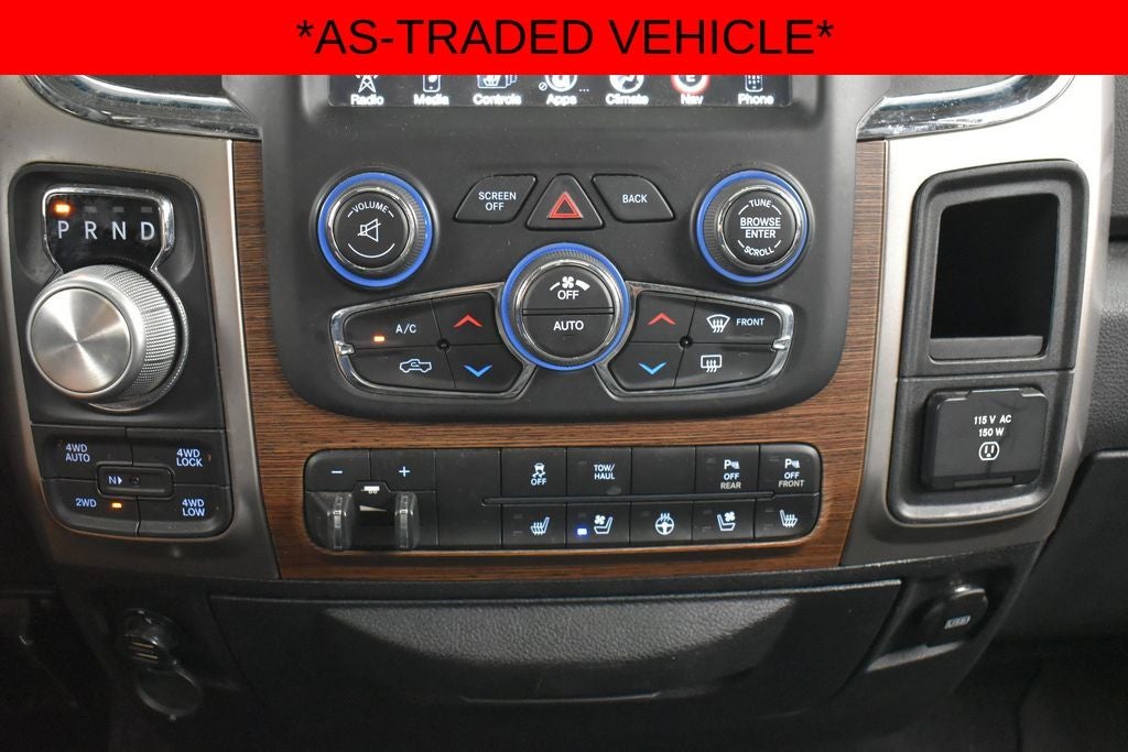 2017 RAM 1500 Laramie Crew Cab 4x4 5'7' Box