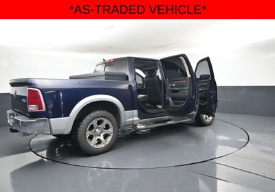 2017 RAM 1500 Laramie Crew Cab 4x4 5'7' Box