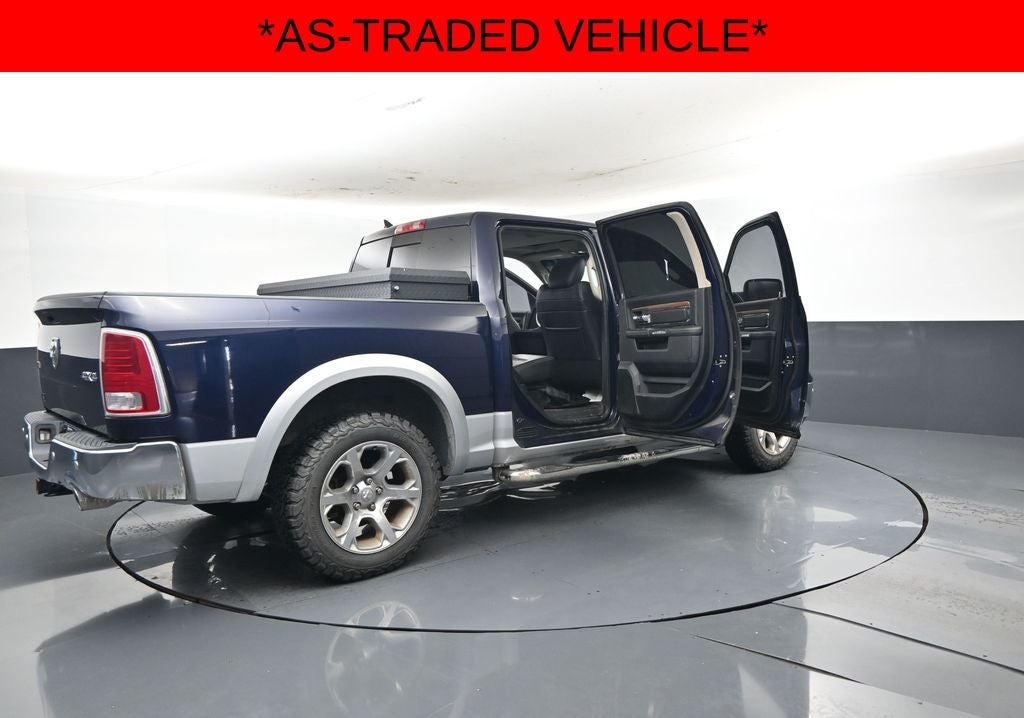 2017 RAM 1500 Laramie Crew Cab 4x4 5'7' Box