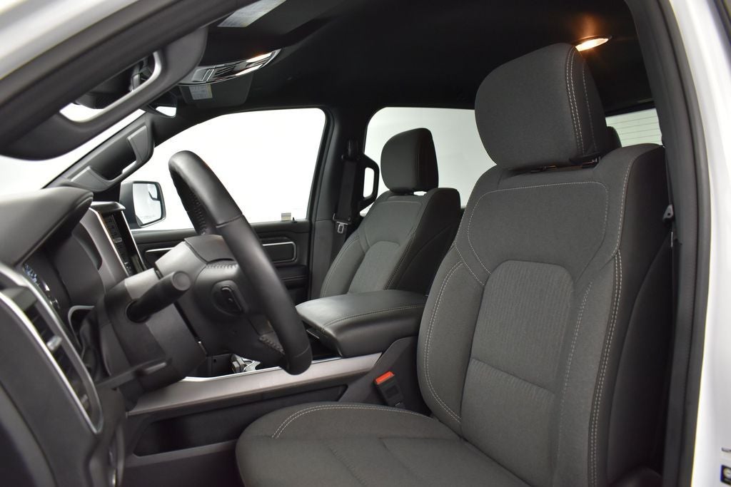 2024 RAM 1500 Big Horn Crew Cab 4x2 5'7' Box