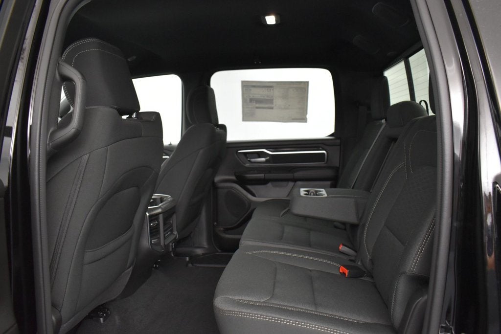 2027 RAM Ram 1500 RAM 1500 BIG HORN CREW CAB 4X2 5'7' BOX