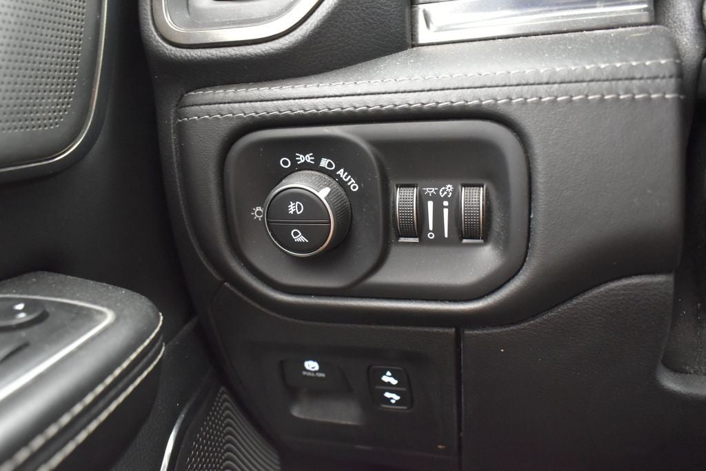 2020 RAM 1500 Limited Crew Cab 4x2 5'7' Box