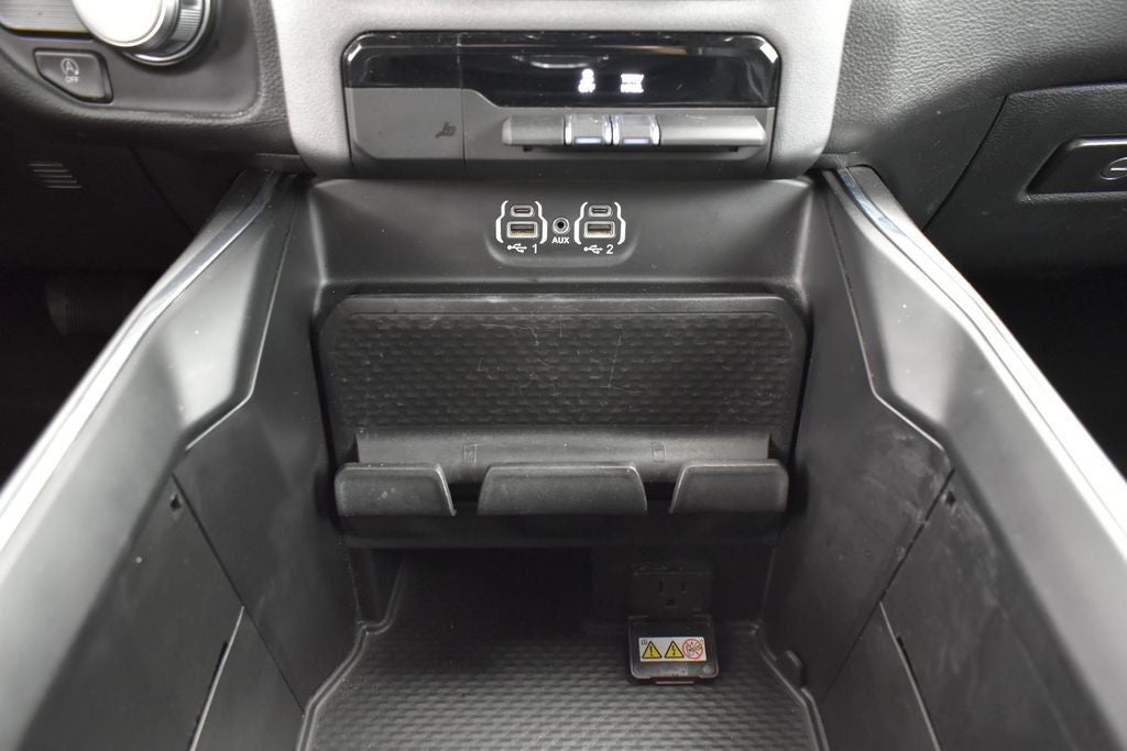 2024 RAM 1500 Laramie Crew Cab 4x2 5'7' Box