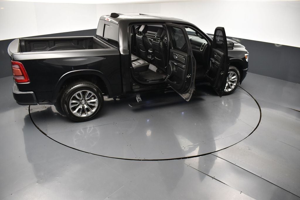 2020 RAM 1500 Laramie Crew Cab 4x2 5'7' Box