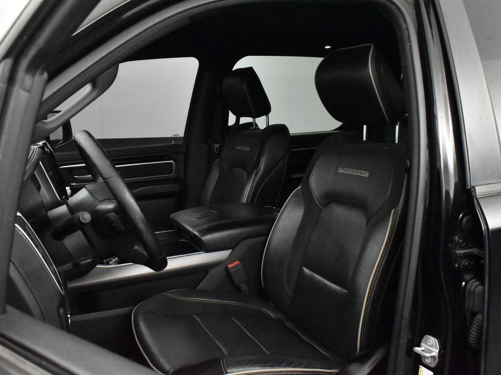 2020 RAM 1500 Laramie Crew Cab 4x2 5'7' Box