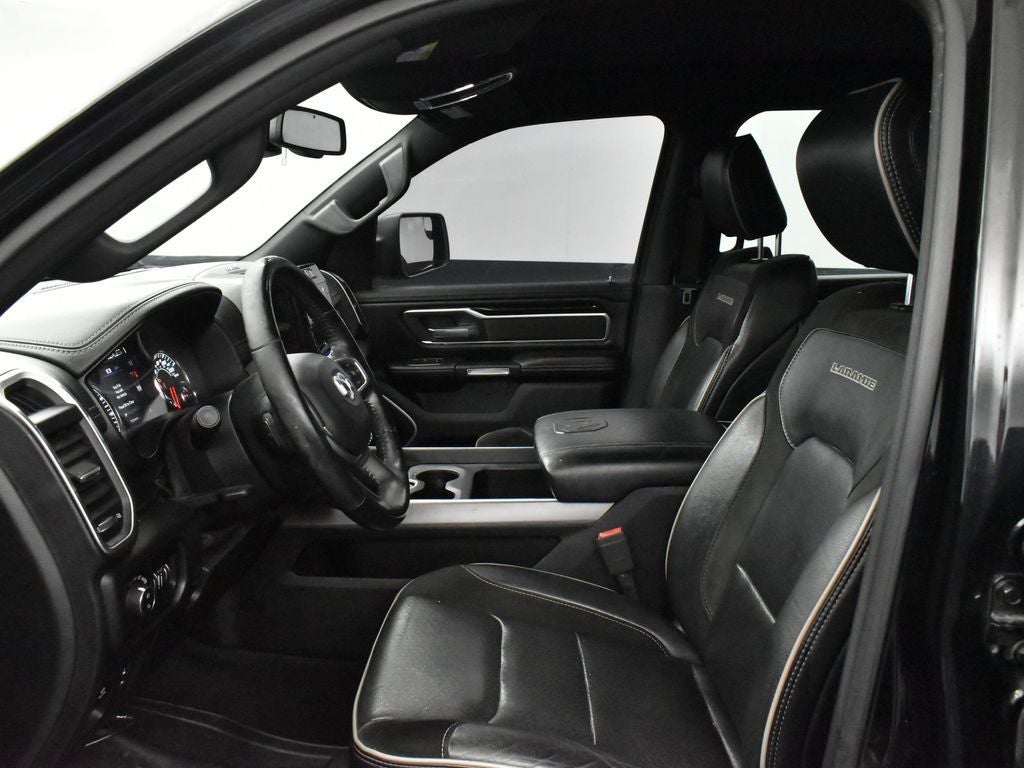 2020 RAM 1500 Laramie Crew Cab 4x2 5'7' Box