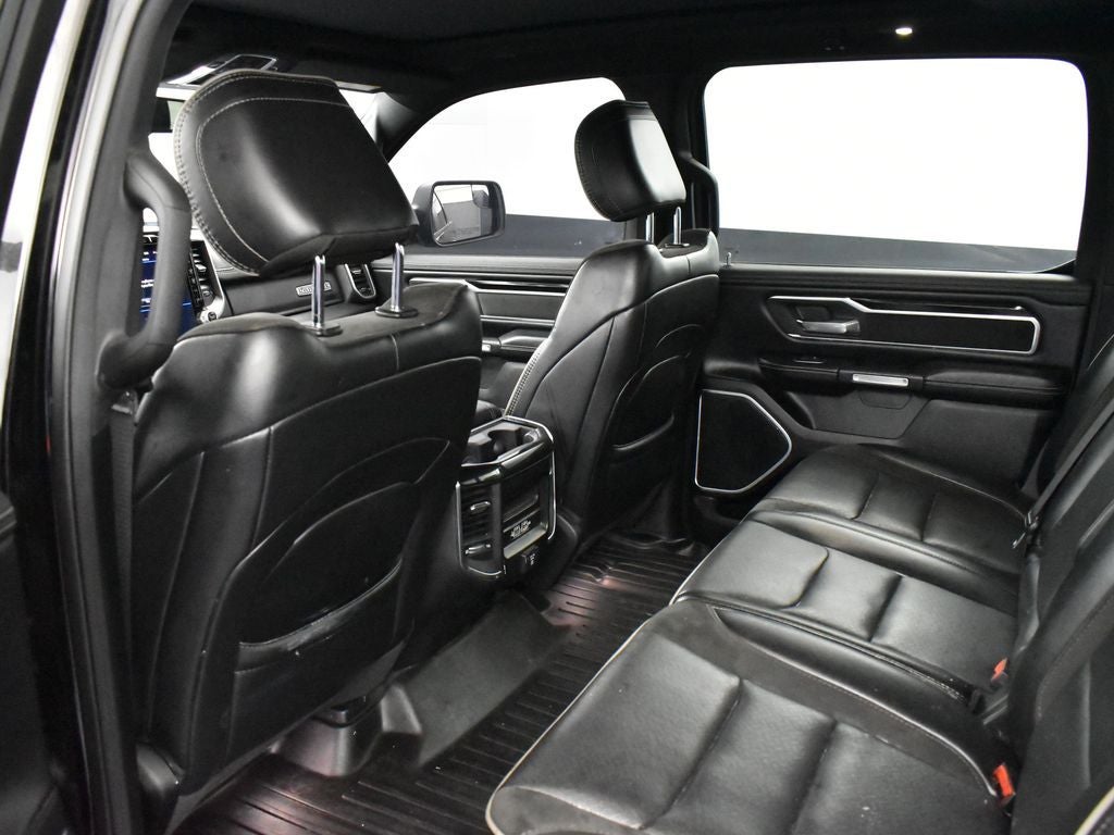 2020 RAM 1500 Laramie Crew Cab 4x2 5'7' Box