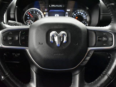 2020 RAM 1500 Laramie Crew Cab 4x2 5'7' Box