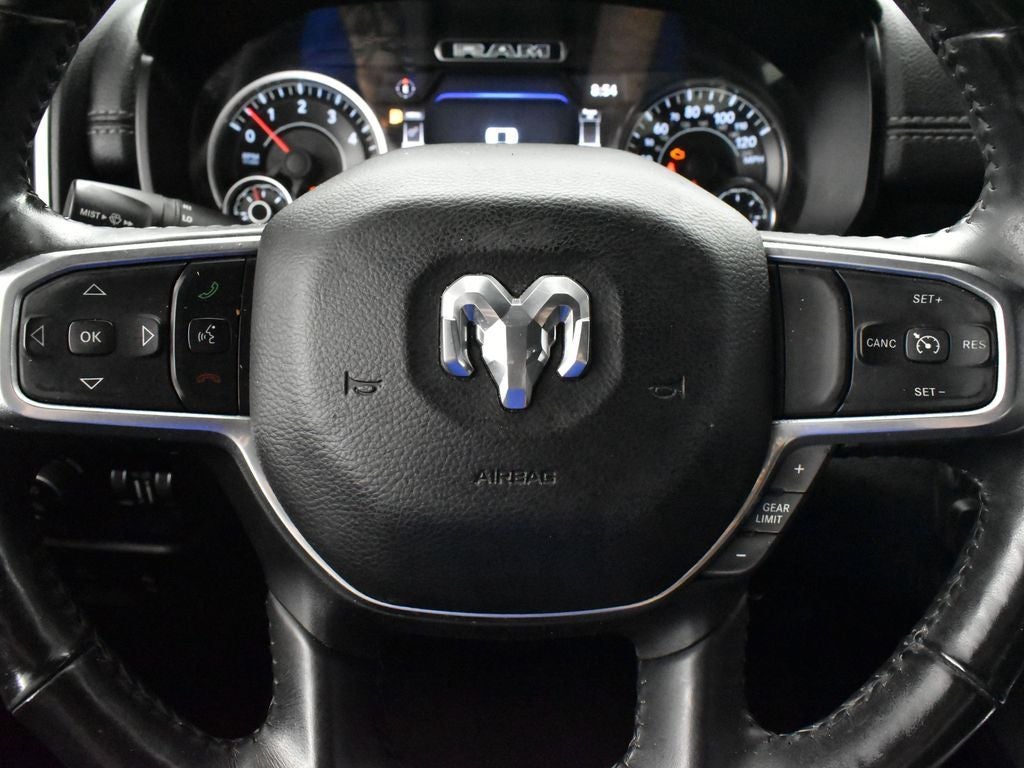 2020 RAM 1500 Laramie Crew Cab 4x2 5'7' Box