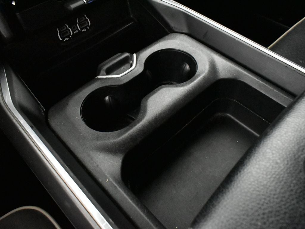 2020 RAM 1500 Laramie Crew Cab 4x2 5'7' Box