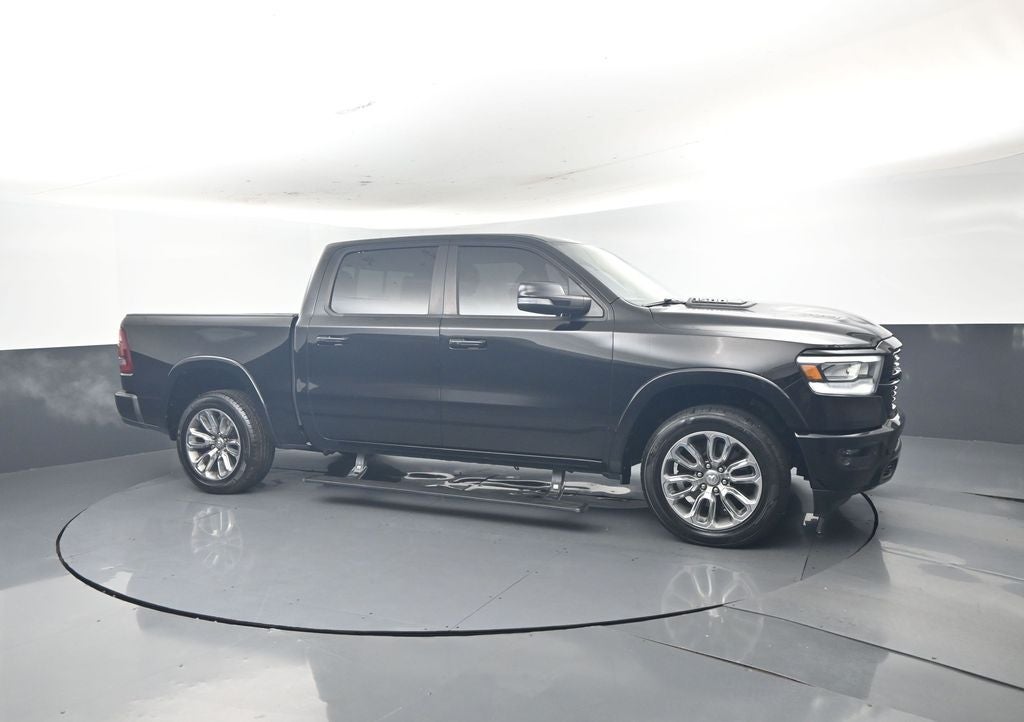 2020 RAM 1500 Laramie Crew Cab 4x2 5'7' Box