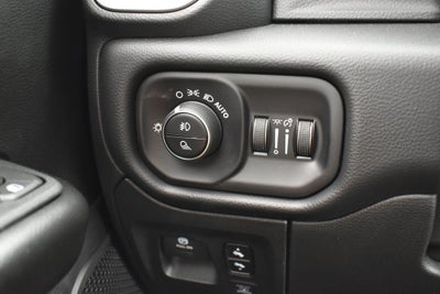 2026 RAM 1500 Big Horn Crew Cab 4x4 5'7' Box