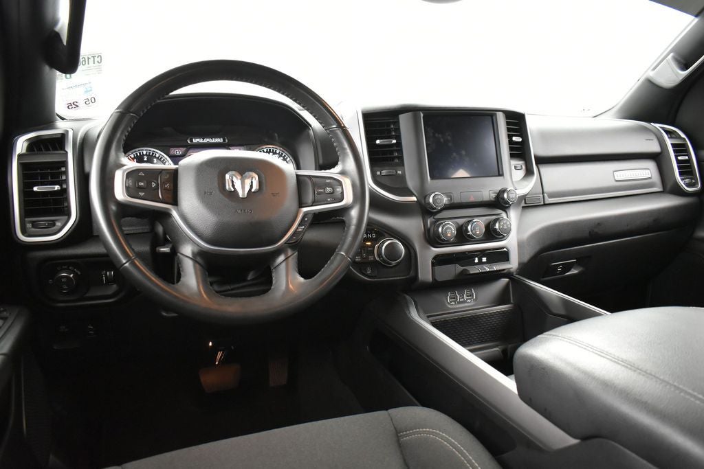 2022 RAM 1500 Big Horn Crew Cab 4x4 5'7' Box