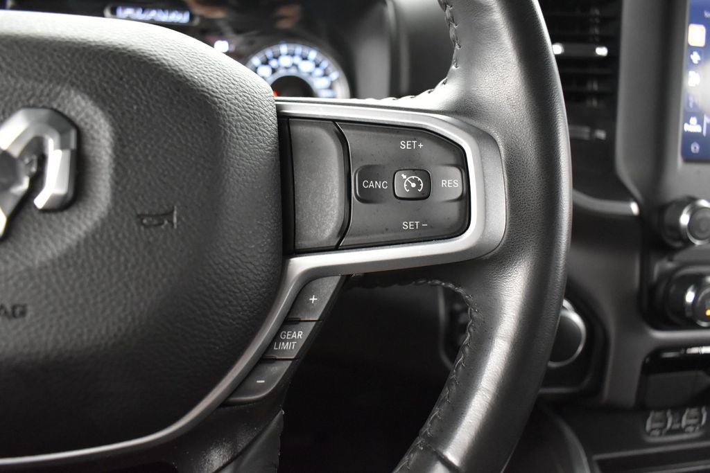 2022 RAM 1500 Big Horn Crew Cab 4x4 5'7' Box