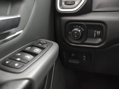 2023 RAM 1500 Lone Star Crew Cab 4x4 5'7' Box