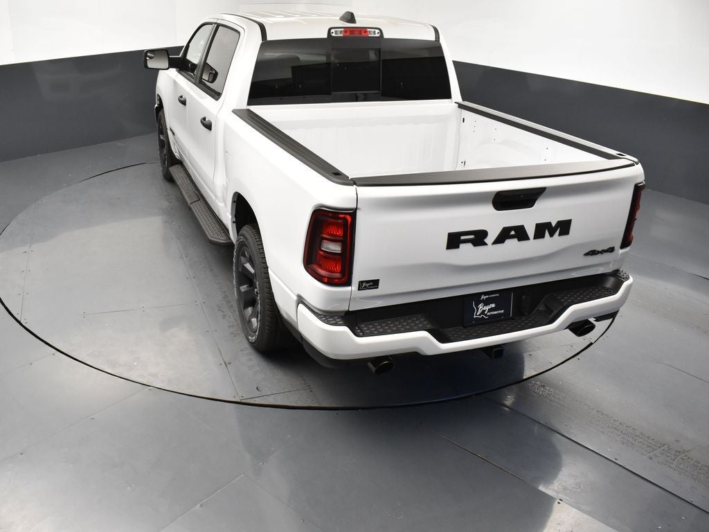 2026 RAM Ram 1500 RAM 1500 EXPRESS CREW CAB 4X4 5'7' BOX
