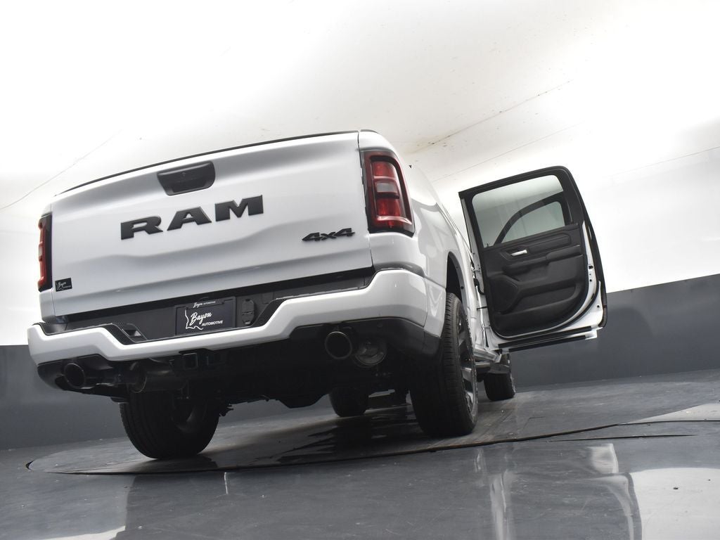 2026 RAM Ram 1500 RAM 1500 EXPRESS CREW CAB 4X4 5'7' BOX