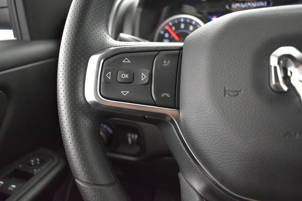 2026 RAM 1500 RAM 1500 WARLOCK CREW CAB 4X4 5'7' BOX