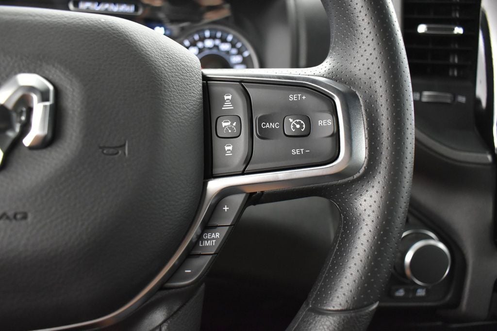 2026 RAM 1500 RAM 1500 WARLOCK CREW CAB 4X4 5'7' BOX