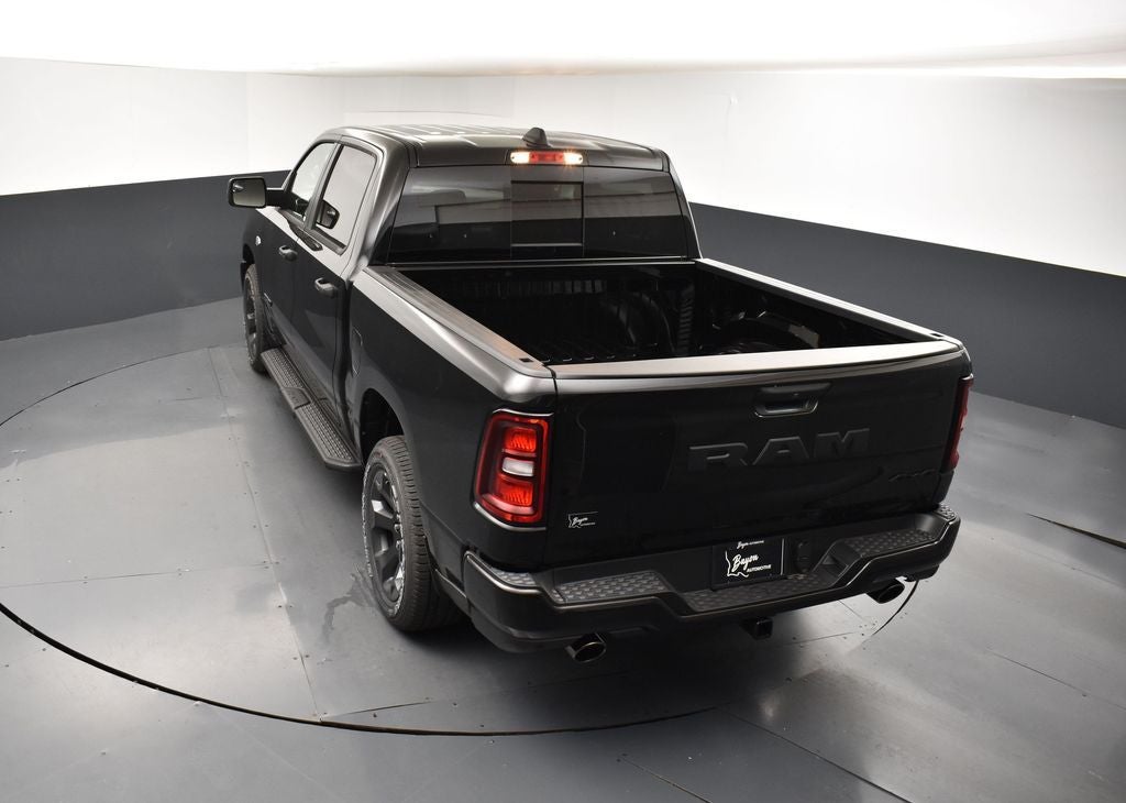 2026 RAM 1500 RAM 1500 EXPRESS CREW CAB 4X4 5'7' BOX