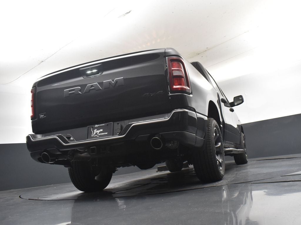 2026 RAM 1500 RAM 1500 EXPRESS CREW CAB 4X4 5'7' BOX