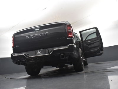 2026 RAM 1500 RAM 1500 EXPRESS CREW CAB 4X4 5'7' BOX