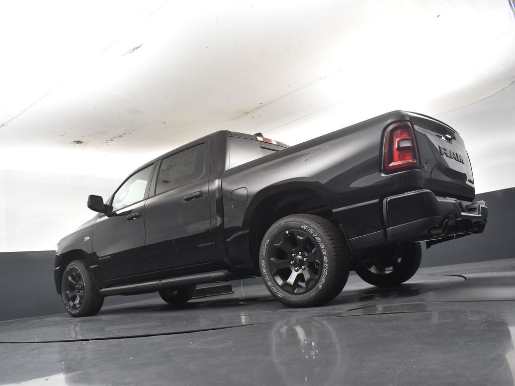 2026 RAM 1500 RAM 1500 EXPRESS CREW CAB 4X4 5'7' BOX