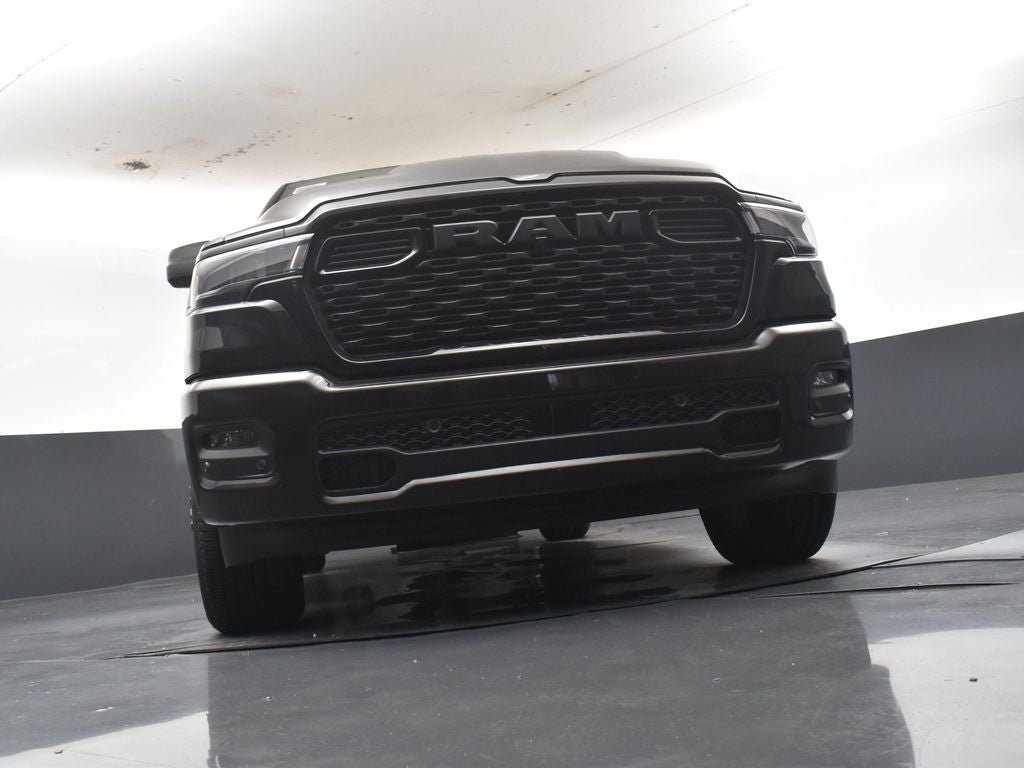 2026 RAM 1500 RAM 1500 EXPRESS CREW CAB 4X4 5'7' BOX