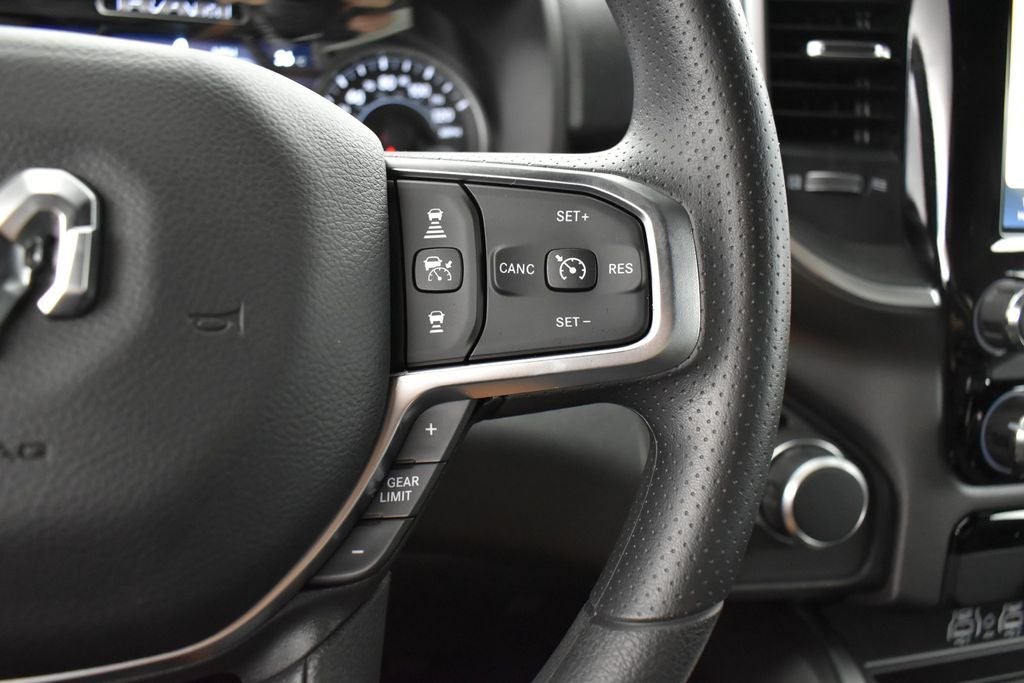2026 RAM 1500 RAM 1500 EXPRESS CREW CAB 4X4 5'7' BOX