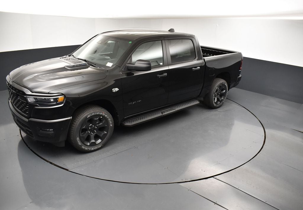 2026 RAM 1500 RAM 1500 EXPRESS CREW CAB 4X4 5'7' BOX