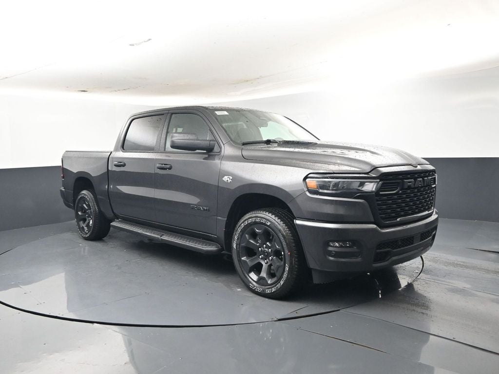 2026 RAM 1500 RAM 1500 EXPRESS CREW CAB 4X4 5'7' BOX