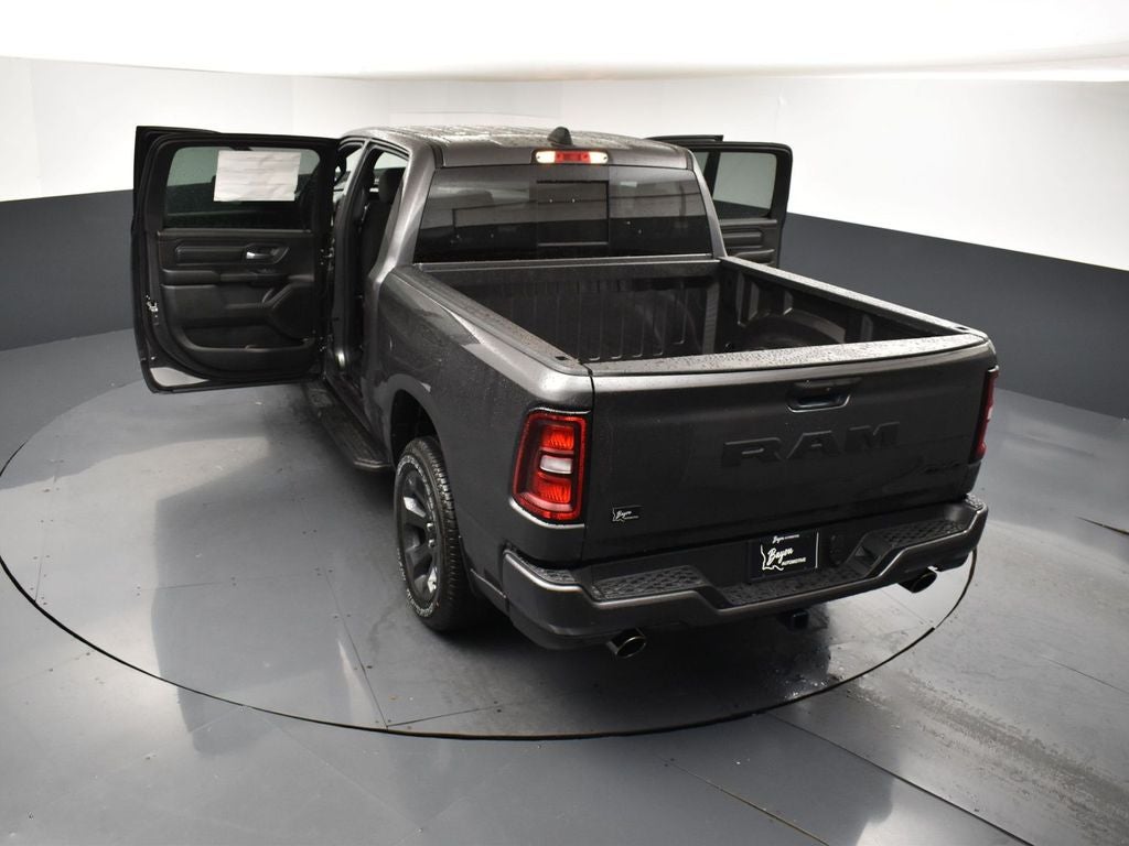 2026 RAM 1500 RAM 1500 EXPRESS CREW CAB 4X4 5'7' BOX