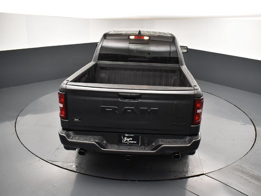 2026 RAM 1500 RAM 1500 EXPRESS CREW CAB 4X4 5'7' BOX